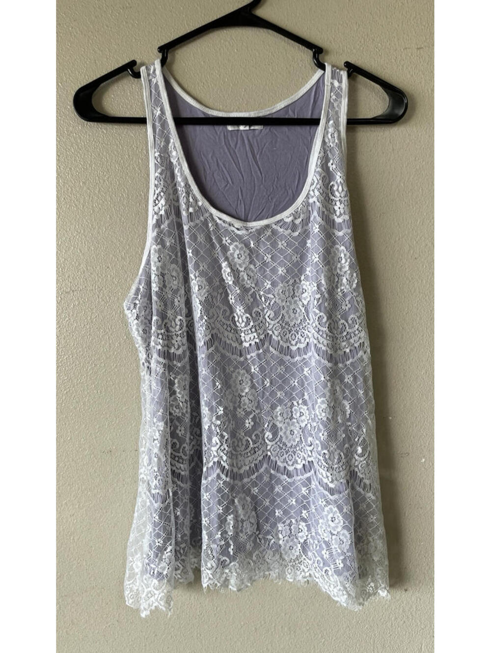 Maurice’s L Tank White Lace Purple Underneath